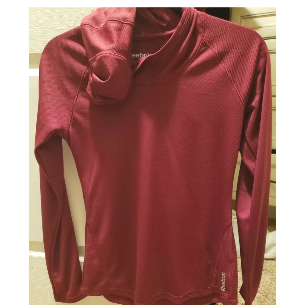 NWOT Womens Reebok Speedwick Top